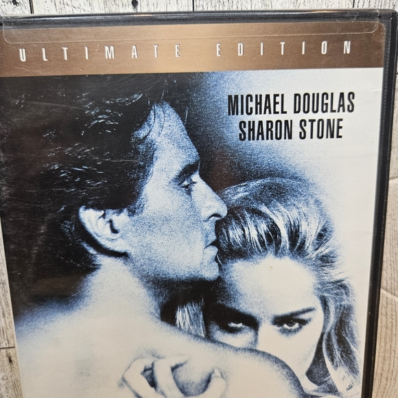 Basic Instinct-Ultimate Edition Unrated DVD Unrated Director's Cut 1992 - Picture 9 of 9